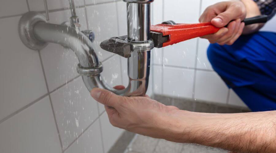Professional emergency plumbing in Southmayd, TX
